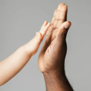 Pais ganham mais dias de licença-paternidade