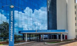 Pagamento do INSS para aposentados acima&hellip;